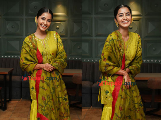 Gorgeous Anupama Parameswaran At Event